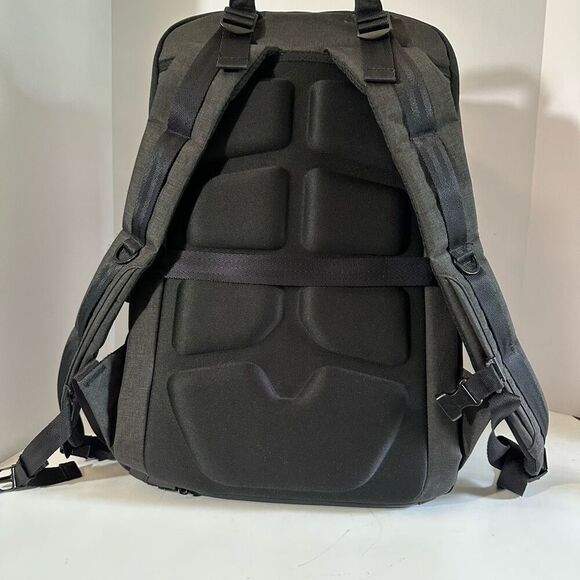 Elecom DGB-SO37 Off Toco 2 Style Camera Backpack (Large) - Picture 10 of 14